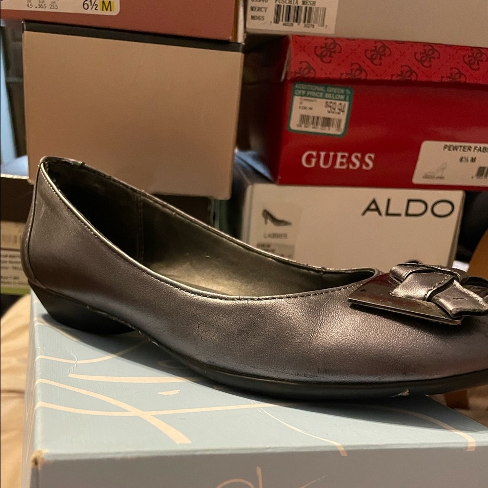 Naturalized silver flat